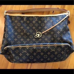 Louis Vuitton Delightful MM pivoine